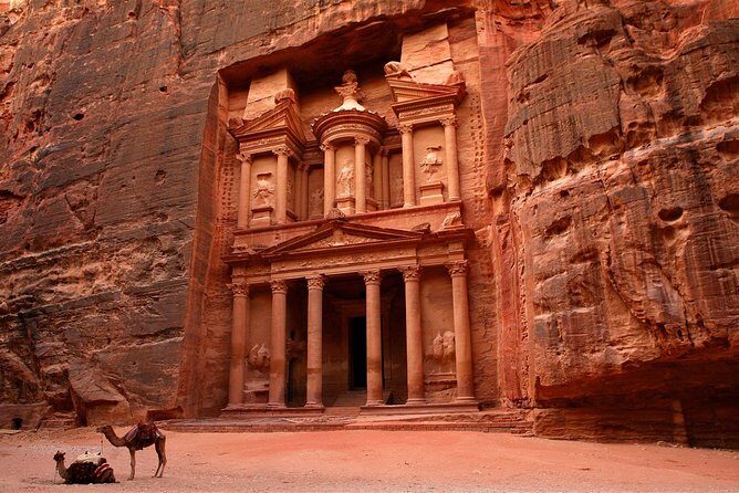 Private Day Trip to Petra and Wadi Rum with Lunch from Aqaba City - A Detailed Look at the Day: What’s in Store