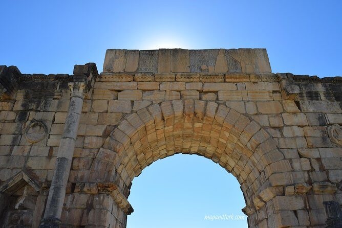 Private Day Trip to Volubilis Meknes and Moulay Driss From Fez - Discovering the Roman Ruins of Volubilis