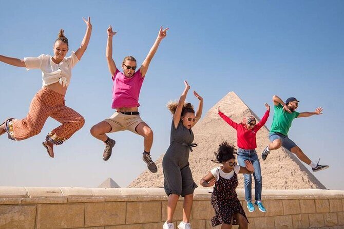 Private DayTour to Giza pyramids with Camel riding Plus Egyptian Museum - FAQ