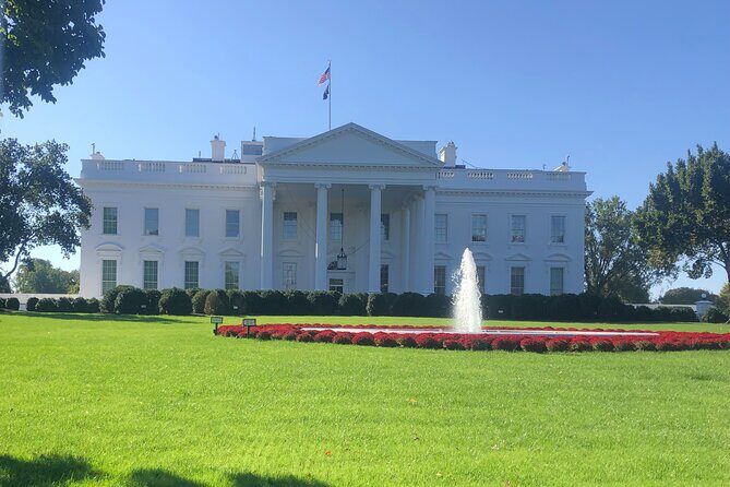 Private DC Guided Bus Tour with Step Off Guide - Key Points