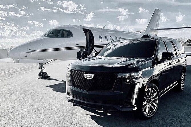 Private Departure Transfer-Toronto to Pearson Airport(YYZ) or YTZ - What You Can Expect from the Service