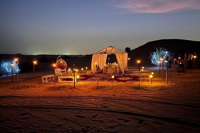 Private Dinner in the Heart of the Desert with Entertainment show - Key Points