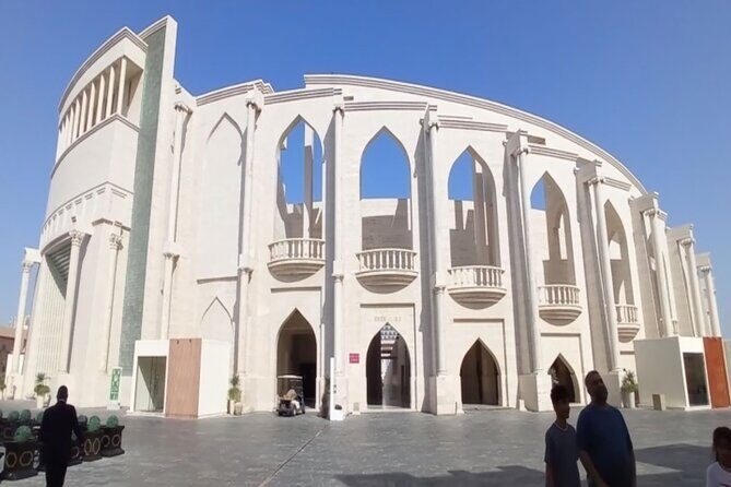 Private Doha City Tour and Dhow Boat Ride with Transfer - Who Should Consider This Tour?
