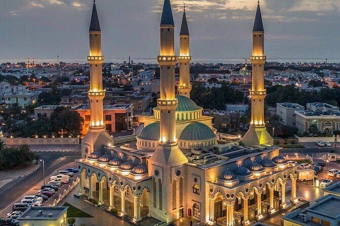 Private Dubai City Tour Mosque Souq's and Attractions - Passing by the Museum of the Future and Dubai Frame