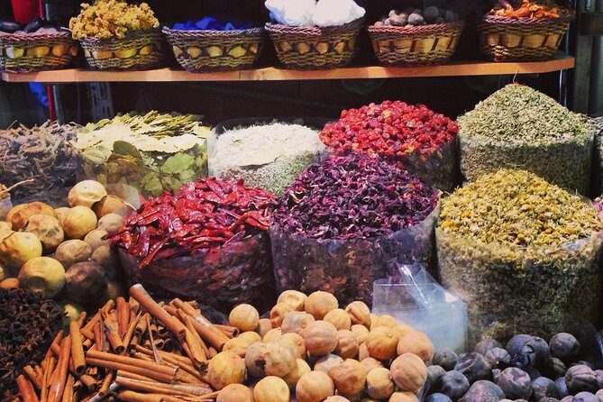 Private Dubai Cultural tour with lunch specialized guide - Lunch at Al Bastakia: Tasting Emirati Flavors