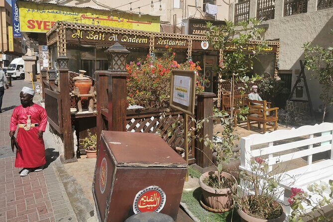 Private Dubai Street Food Tour . - FAQs
