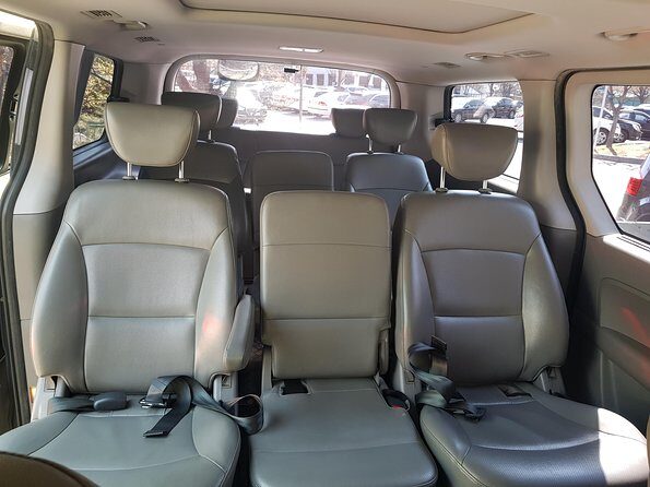 Private English Speaking Driver in Seoul: Airport Service Available - Exploring Seoul with a Private Driver: What You Can Expect