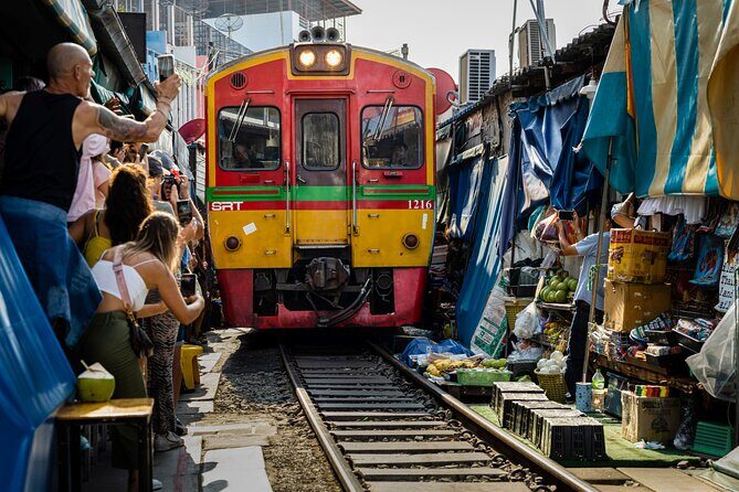Private Floating Market, Train Market and After Rain Cafe Tour - A Closer Look at the Tour