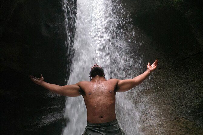 Private Fresh Water Lake, Waterfalls And Hot Springs Excursion - Frequently Asked Questions