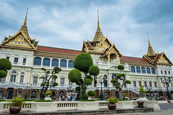 Private Full-Day Bangkok City Tour: Explore Grand Palace - The Grand Palace: Bangkok’s Crown Jewel
