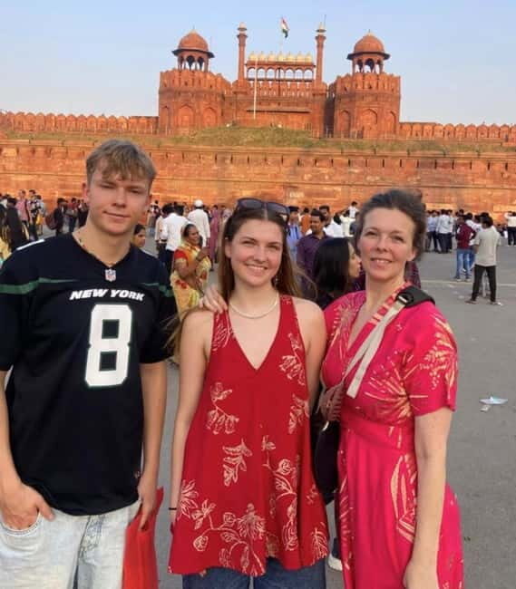 Private Full Day City Tour of Old and New Delhi - Exploring Delhi in Depth: What to Expect