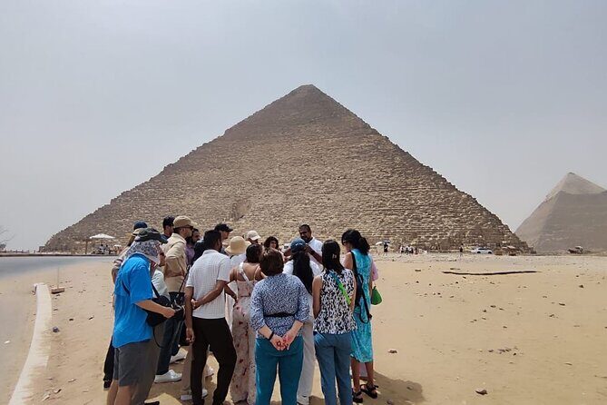 Private Full Day Egyptian Sightseeing Tour with Lunch - Key Points
