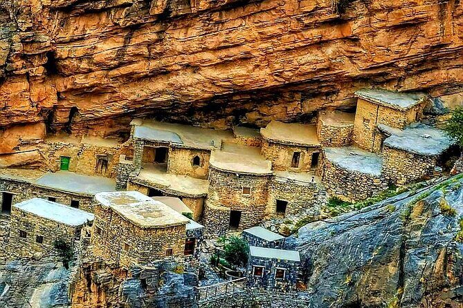 Private Full-Day Jebel Akhdar-Al Suwjara Village Tour - An Introduction to the Tour
