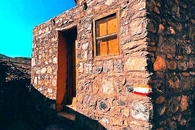 Private Full-Day Jebel Akhdar-Al Suwjara Village Tour - What’s Included and What’s Not