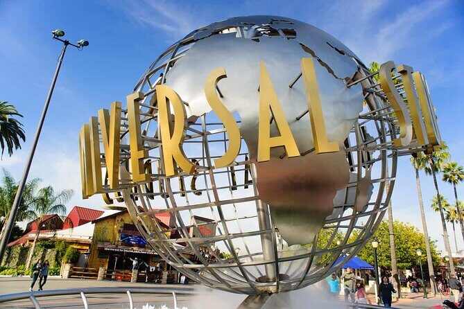 Private Full Day L.A Suburbs and Attractions from Los Angeles -Pick Up included - Key Points