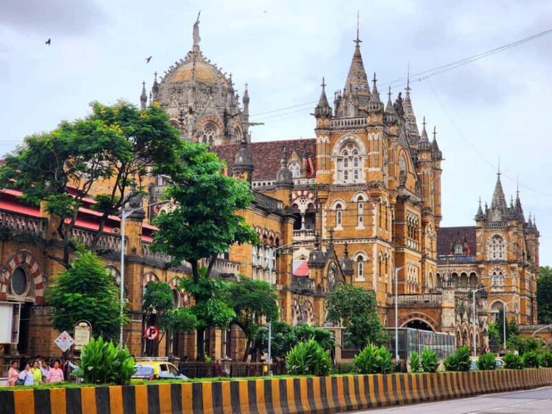 Private Full-Day Mumbai Sightseeing & Dharavi Slum Tour - Comfort, Timing, and Customization