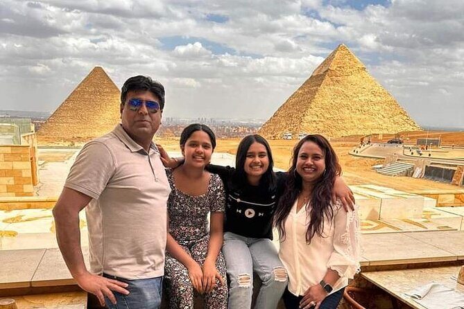Private Full Day Tour Giza Pyramids Memphis Sakkara with Lunch - The Comfort of Private Transportation