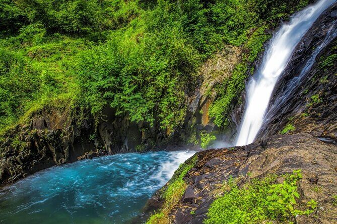Private Full-Day Tour of Hidden Waterfalls in Bali - A Day in Nature: Unpacking the Itinerary