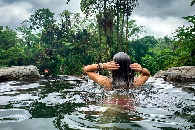Private Full-Day Tour: Ulun Danu Beratan Temple, Jatiluwih and Tanah Lot Temple - Exploring Bali’s Top Temples and Landscapes in Depth