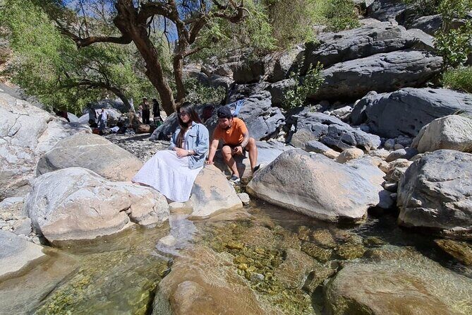 Private Full Day Wadi Dham Tour - Key Points