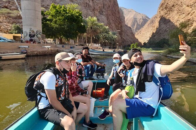 Private Full-Day Wadi Shab and Bimmah Sinkhole Tour - Optional Wadi Shab Boat Ride