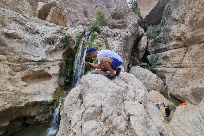 Private Full-Day Wadi Tiwi and Bimmah Sinkhole Tour from Muscat - Key Points