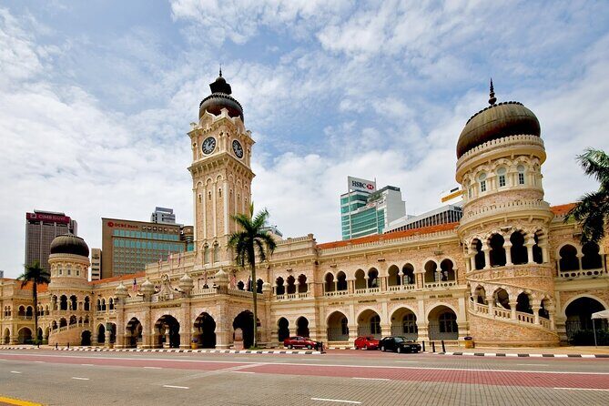 Private Full-Day Tour includes Petronas Twin Towers & Batu Caves - FAQ