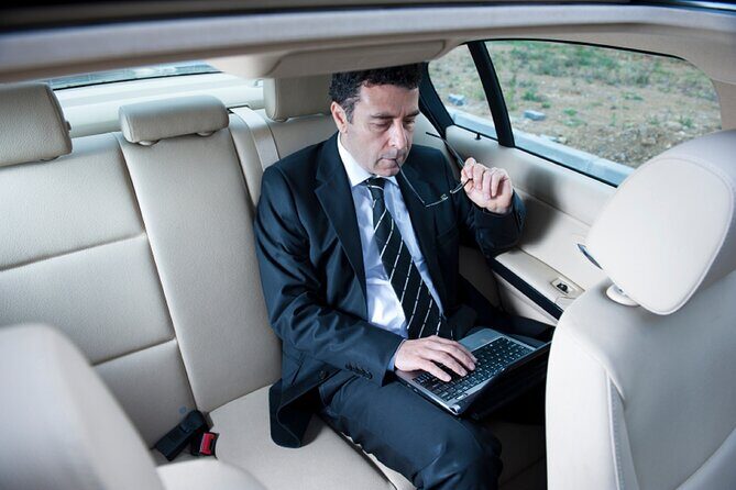 Private Gold Coast Airport Arrival Transfer to Byron Bay - Who Will Love This Service?