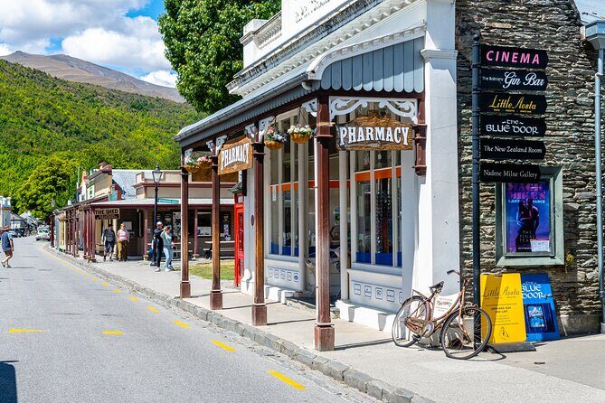 Private Guided Arrowtown and Surrounds Tour ex Queenstown - Exploring Queenstown’s Charm: A Full Review of the Private Guided Arrowtown and Surrounds Tour