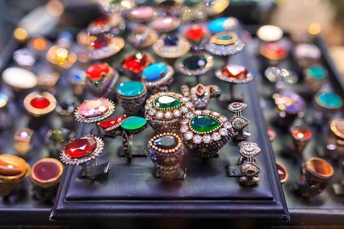 Private Guided Delhi Shopping Tour with Transfers - Who Will Love This Tour?