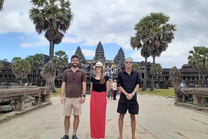 Private guided Full -day Angkor tour with sun set - Authenticity and Authentic Experiences