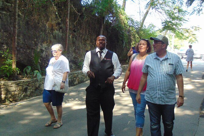 Private Guided Island Tour in Nassau Bahamas -Free Wifi & Drinks - Why You’ll Love This Tour