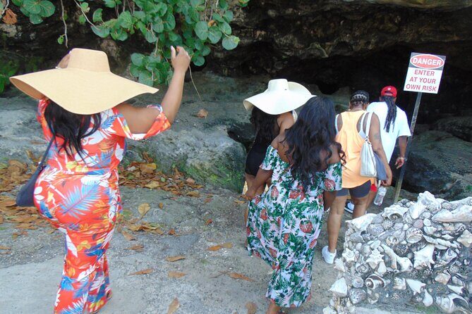 Private Guided Island Tour in Nassau Bahamas -Free Wifi & Drinks - Authentic Experiences & Traveler Feedback