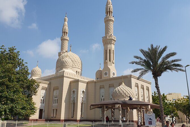 Private Guided Tour in English or Spanish in Dubai - Discovering Dubai: A Full-Bodied Tour Experience