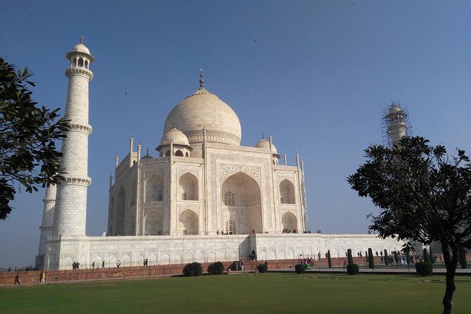 Private Guided Tour Tajmahal and Agra from New Delhi - The Lunch Break