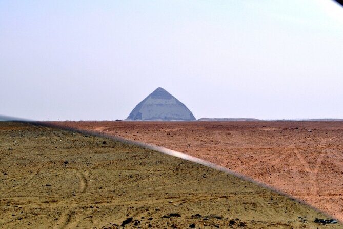 Private Guided Tour to Giza pyramids, Sphinx, Saqqara and Dahshur - The Authentic Experience You Want