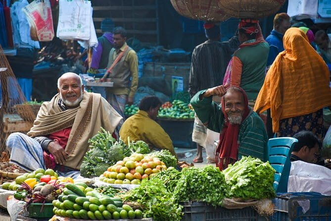 Private Guided Tour to Kawran's Bazar with Pick Up. - Introduction
