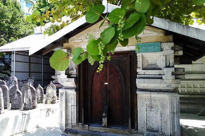 Private Half-Day Local Experience of MaléEnglish/ - A Deep Dive into the Malé Experience