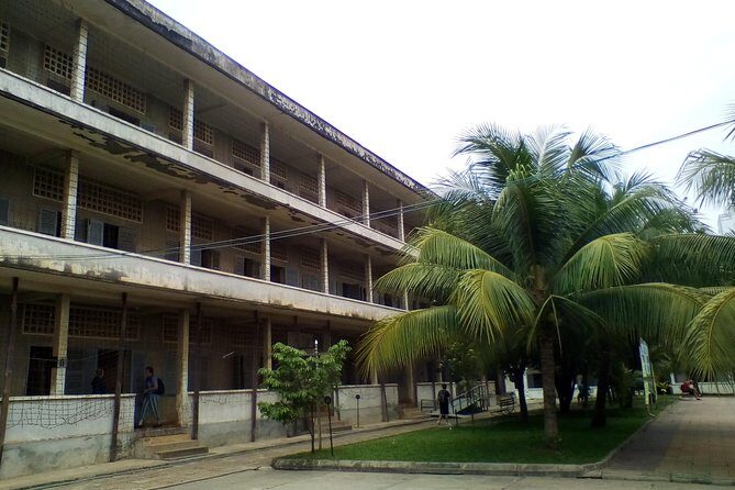 Private Half Day Trip to Genocidal Museum & Killing Field - The Sum Up