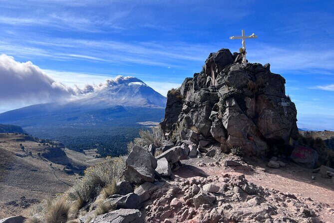Private Hike next to volcano at 14800 ft. from Mexico city - Discovering the Private Volcano Hike Near Mexico City