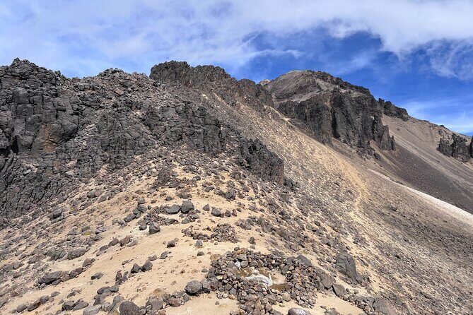 Private Hike next to volcano at 14800 ft. from Mexico city - Who Should Consider This Tour?