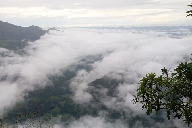 Private Hiking Adventure to the Little Adams Peak And Nine Arches Bridge. - Analyzing the Value