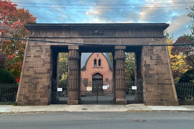 Private Historic Yale Smart Phone Self Guided Walking Tour - Who Would Love This Tour?