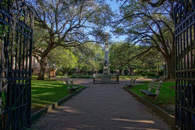 Private Historical Walking Tour with Charleston Family Chronicles - Discovering Charleston’s Most Notable Stops
