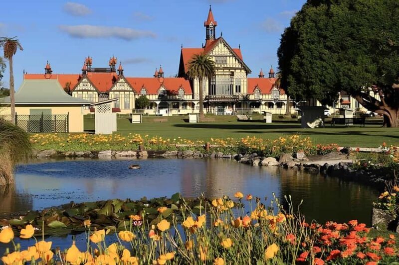 Private Hobbiton & BlueSprings & Redwood forest fromAuckland - Who Should Consider This Tour