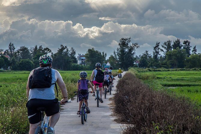 Private Hoi An Evening Food Tastings Tour by Bike - A Detailed Look at the Hoi An Evening Bike Food Tour