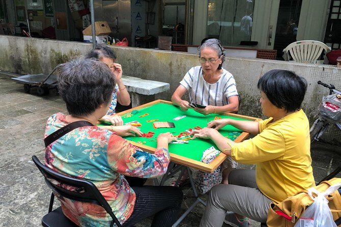 Private Introduction to Hong Kong Walking Tour - Wandering Pottinger Street and Exploring History