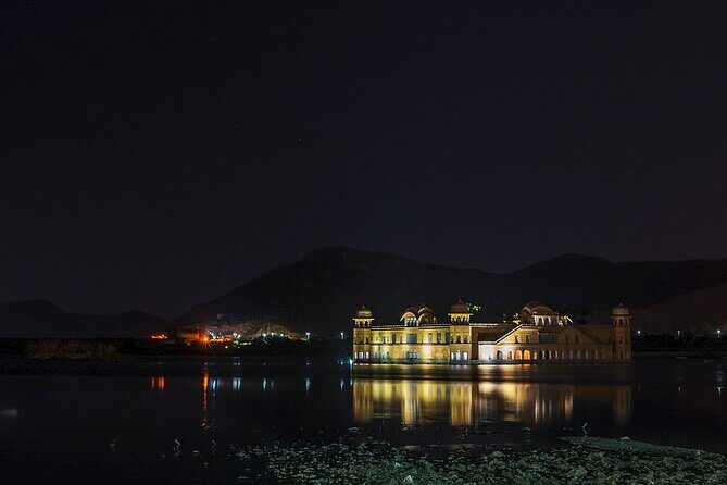 Private Jaipur Night Tour with Nahargarh Sunset Viewpoint - Transportation & Guide Experience
