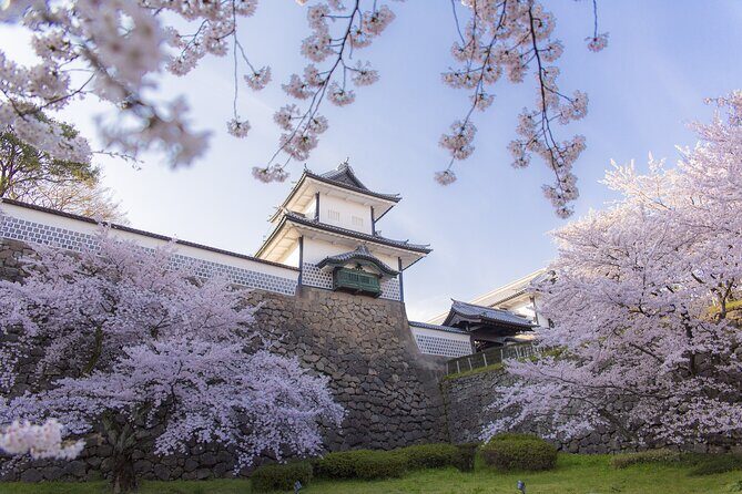 Private Kanazawa Personalized Guided Tour - Key Points