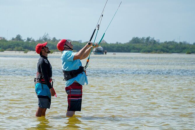Private Kiteboarding lesson in Cancun - An In-Depth Look at the Kiteboarding Experience in Cancun
